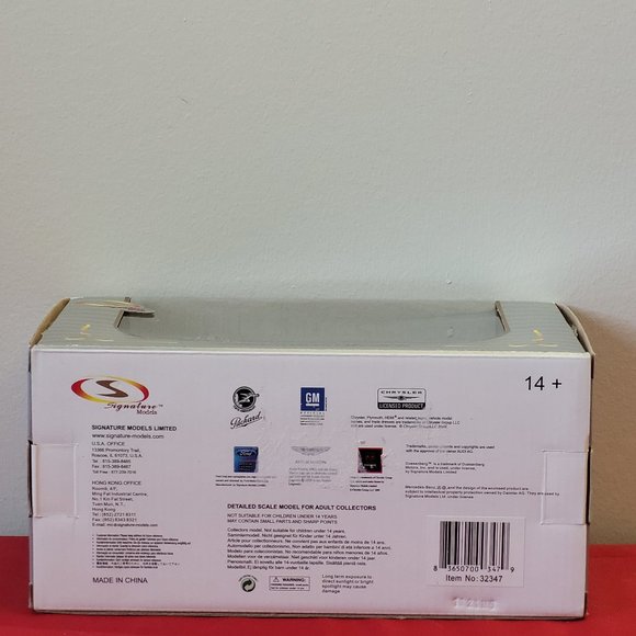 2009 SIGNATURE MODELS, 1928 STUDEBAKER FIRE TRUCK, MINT IN THE BOX!!! - Picture 3 of 3